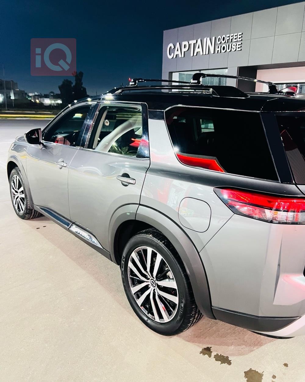 نیسان پاسفایندەر